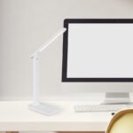 Lampă de masă din plastic alb mat, plastic opal, imitație de piele alb antic, întrerupător glisant, reglabil, variator de intensitate,adaptor incl.,cablu USB incl.,LxLxA:280x115x500mm, LED 5W 230V, sursă 60-582lm, ieșire 57-570lm, CCT 2700/6500/4000K