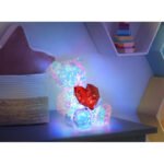 Lampă de masă plastic transparent efect cristal, plastic roșu efect cristal, cablu PVC alb, touch on/off, stepless touch dimmer, excl. adaptor, cablu USB-C/USB-C incl., se aprinde în timpul încărcării, LxLxH: 140x130x170mm, incl. LED 0.5W 3V, 3500K