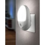 Lampa de veghe alb ,plastic alb, mufă directă, cu LED, senzor de lumina inclus,, WxH:. 65x100, AL 75, inclusiv 4xLED 0.6W 230V, 20lm, 6500K