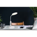 Lampă de masă din plastic alb mat, crom, plastic satinat, touch on/off, reglabil, variator tactil continuu, variator cu senzor, memorie, adaptor inclus, flexo, L x l x I: 300x185x407mm, LED 9W 230V, sursă 22-800lm, ieșire 8-530lm, CCT 3000/4000/6500K