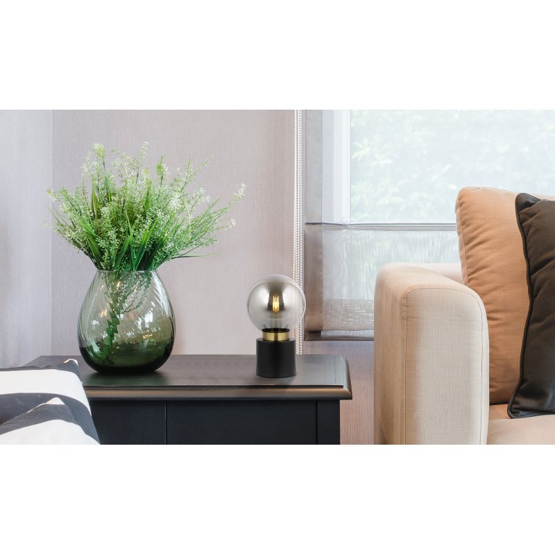 marka-21003bb-g27972-5 Lampă de masă metal negru mat, metal alamă mată, sticlă fumurie, comutator pe cablu, ø: 150mm, I: 245mm, lungime cablu 1500mm, fără 1x E14 25W 230V - imagine 1
