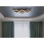 Plafonieră metal negru mat, MDF aspect lemn închis, plastic negru mat, plastic opal, mai multe niveluri prin întrerupător de perete, funcție de memorie, LxLxA: 610x310x95mm, incl. LED 32W 230V, sursă 3300lm, ieșire 1590lm, 3000K