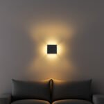 Aplică metal negru mat, acrilic alb, plastic transparent, LxA: 200x200x50mm, LED 12W 230V, 1600lm Sursă, 850lm Ieșire, 3000K
