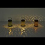 Lumină solară metal, plastic, comutator de presiune, IP44, 12 afișaje, afișaj cu felinare pentru agățat sau în picioare, culori: 6x nisip, 3x verde pal, 3x trandafir, ø: 80mm, H: 100mm, afișaj mixt, LED 0.06W 1.2V, 3000K - imagine 4