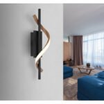 Aplică metal negru mat, aluminiu cu efect de lemn închis, plastic opal, LxA: 100x465mm, AL: 130mm, incl. LED 12.5W 230V, sursă 1380lm, ieșire 600lm, 3000K