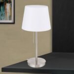 Lampa de masa LUDWIG, Baza soclu metalic crom satinat, port USB integrat, Abajur nuanta alba din stofa, Comutator cu snur de tragere, E27, 40W, Inaltime 50cm ORION