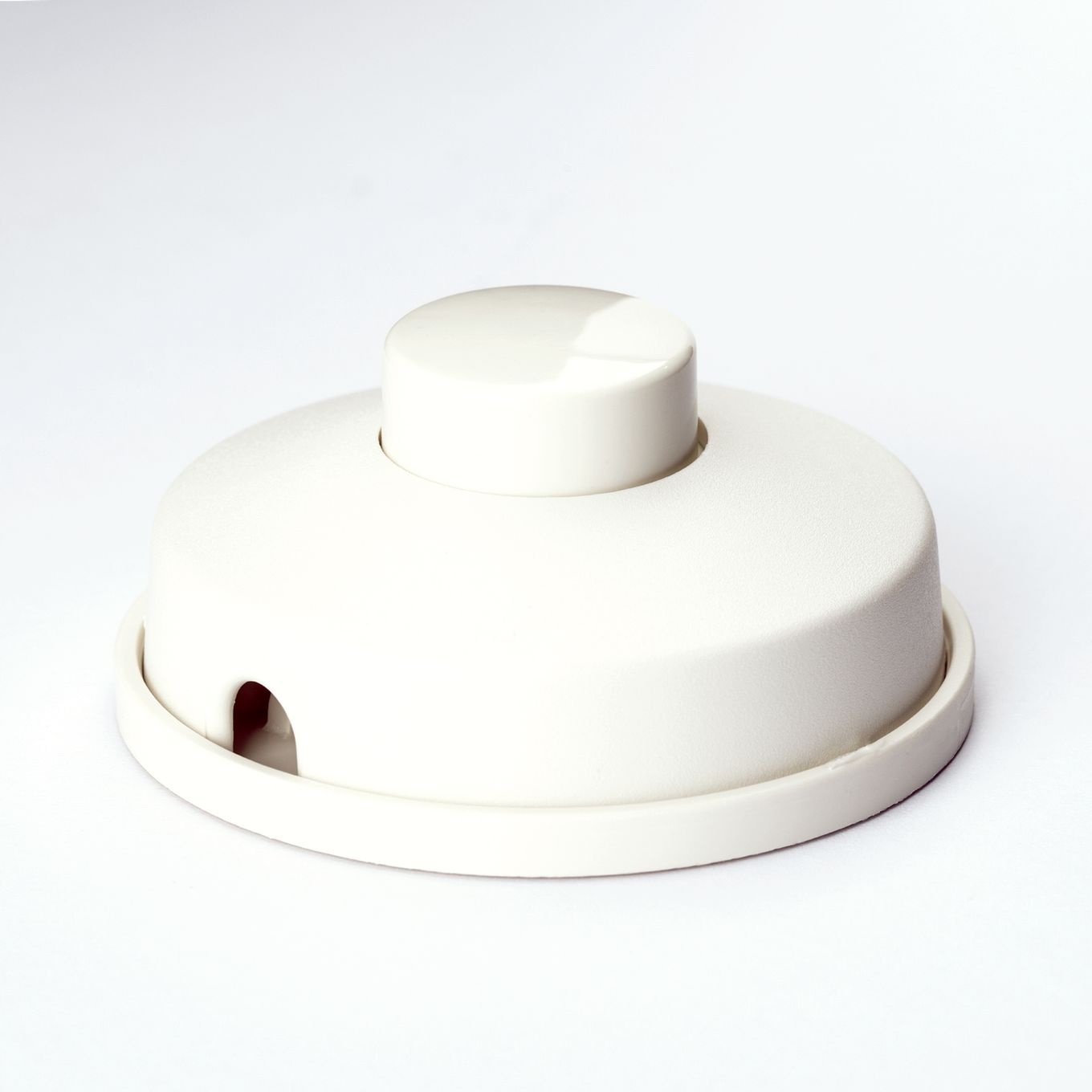 7f3319e3-1cc7-4fe6-b9d7-e5e948f936a7 Comutator de Podea tip Pedală pentru Cablu de Alimentare, Diametru 66mm, Inaltime 31mm, PVC Alb ORION - imagine 1