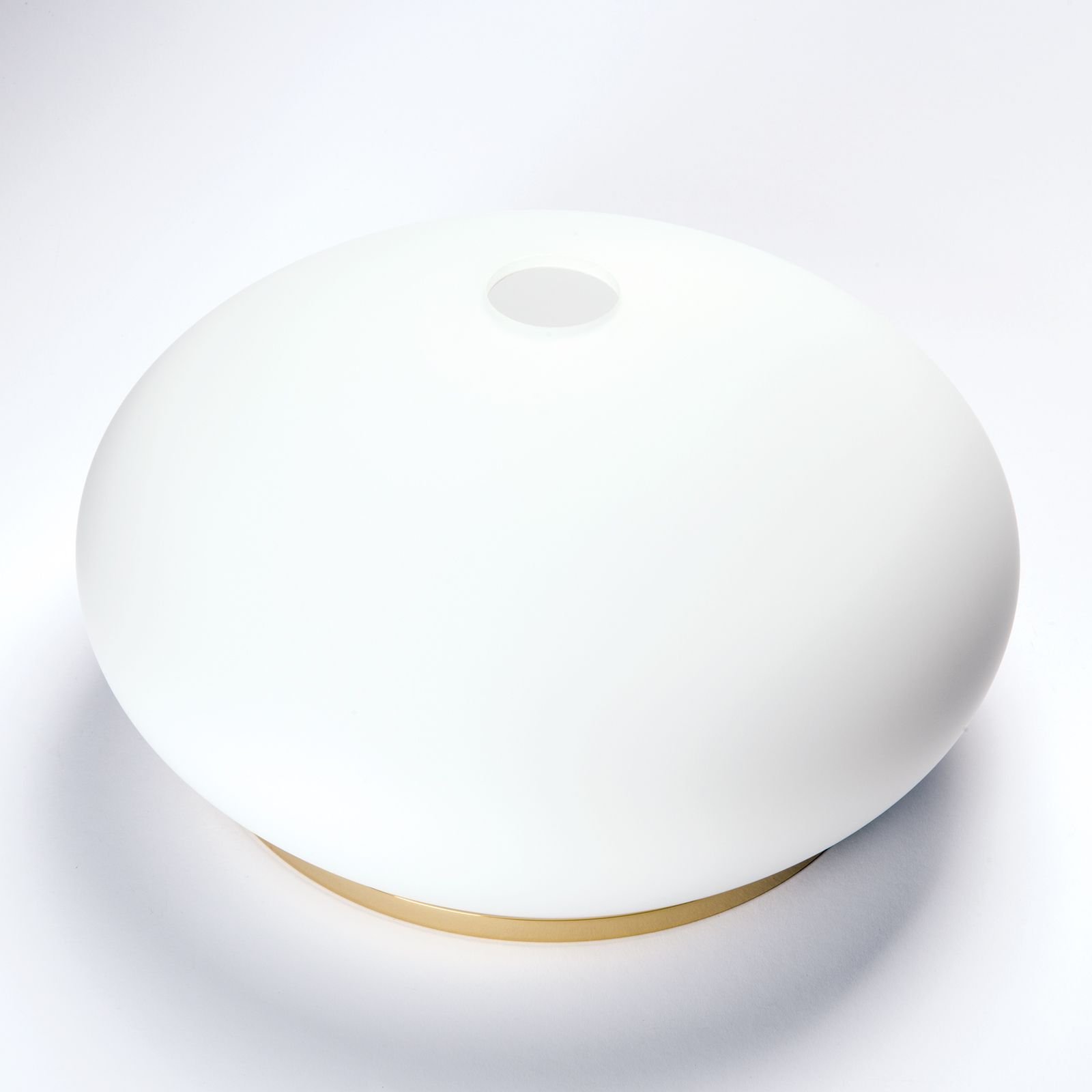 aHR0cHM6Ly93d3cub3Jpb25sZXVjaHRlbi5hdC9tZWRpYS85Yi83Zi8yYy8xNjc2NDU1NzI1LzIwMC4wMDAzODYtMDFfbjIuanBn Abajur rotund din sticlă groasa EMPIRE 386, Ø 310mm, finisaj opal gold cu inel auriu ORION - imagine 1