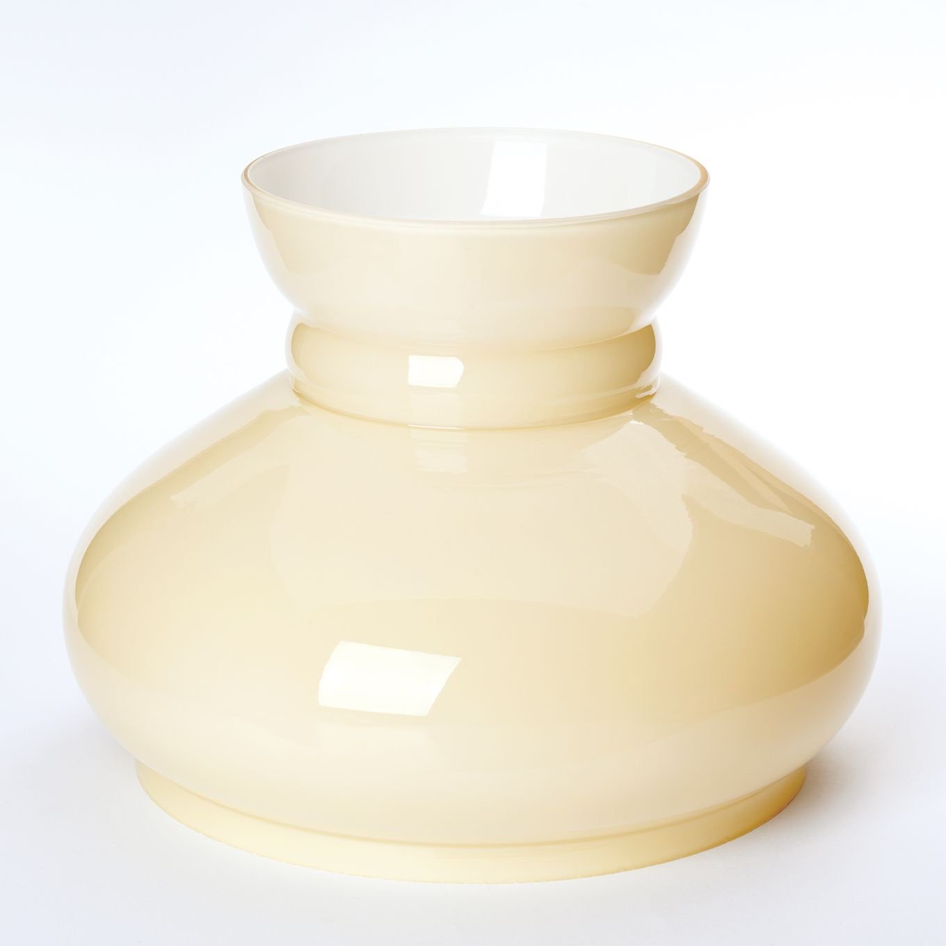 ad0cb948-cec8-4dc0-a970-66398082b833 Abajur Lampa Opalina Sticla Groasa tip Vaza Crem, Inaltime 160mm, Diametru 235mm, Gaura sus 130mm, Gaura jos 190mm, Finisaj Sampanie-lucios ORION - imagine 1