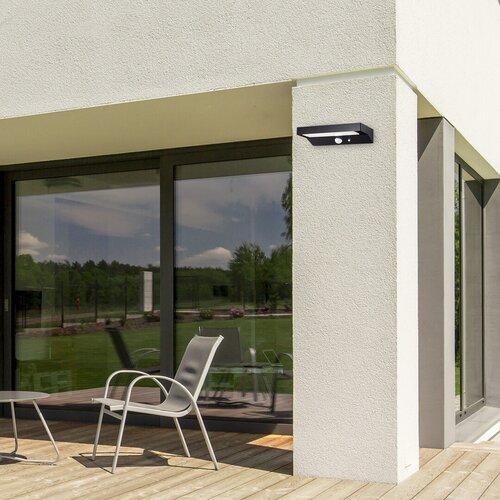 77023-e.jpg Lampă solară Korana, aluminiu negru, abajur alb, LED 6W, L200MM, H40MM - imagine 1